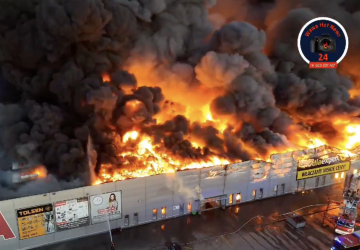 Potężny pożar w Warszawie. Do sieci trafiło wstrząsające nagranie
