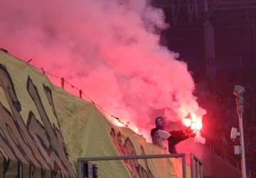 Niemieccy kibice zdewastowali nowy stadion w Opolu