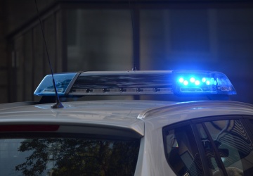Nastolatek zdał egzamin i odebrał prawo jazdy. Kilka godzin później odebrali mu je policjanci 