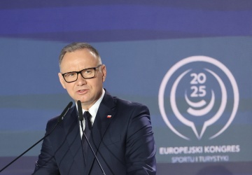 Tusk atakuje Andrzeja Dudę po zawetowaniu ustawy ws. składki zdrowotnej. Prezydent odpowiada