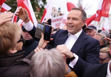 Tłumy na spotkaniu z Karolem Nawrockim: Nie możemy mieć prezydenta, który jest zastępcą lokaja