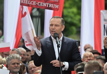 Karol Nawrocki o odwołaniu w referendum prezydent Zabrza: Pokażmy tej szkodliwej władzy czerwoną kartkę