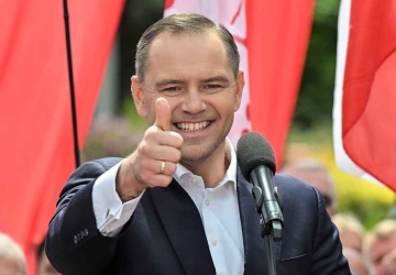 Karol Nawrocki wygrywa w obu turach. Nowy sondaż AtlasIntel