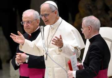 Papież Leon XIV przed wizytą na Ukrainie zatrzyma się w Polsce