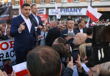 Zabrze: Kandydat na prezydenta Rumunii George Simion przybył na wiec Karola Nawrockiego