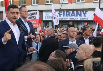 Zabrze: Kandydat na prezydenta Rumunii George Simion przybył na wiec Karola Nawrockiego