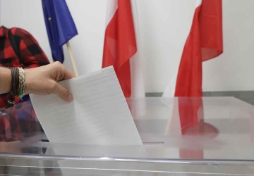 Komunikat NASK o próbie ingerencji w wybory. Komentarze: wariant rumuński