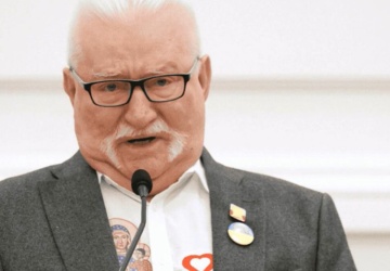 Wałęsa przegrał proces z Cenckiewiczem. Były prezydent przerywa milczenie