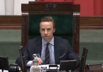 Bosak apelował w Sejmie: Zachęcam do pójścia na wybory i zagłosowania przeciwko Rafałowi Trzaskowskiemu