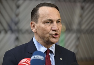 Radosław Sikorski: Grzegorz Braun powinien siedzieć