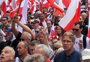 Marsze w Warszawie. Organizatorzy podali frekwencję
