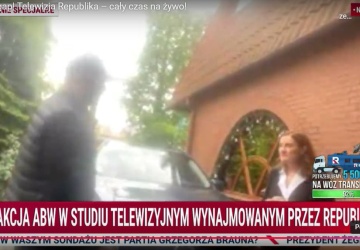 Agenci ABW pod studiem Telewizji Republika