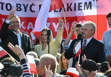 Znów od nas najwięcej zależy. Marek Jakubiak wsparł Karola Nawrockiego