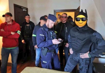 Gdański Batman nie miał tyle szczęścia, co Zorro i Spiderman