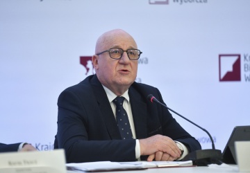 Pierwsza konferencja PKW. Sylwester Marciniak podał informacje o przebiegu wyborów