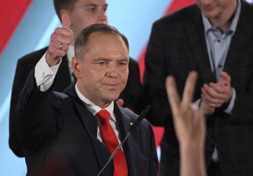 Nawrocki przed Trzaskowskim. Są wyniki late poll