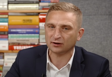 Mieszkańcy Piotrkowa Trybunalskiego żądają dymisji władz miasta. Bąkiewicz: Polacy nie zgadzają się na masową migrację