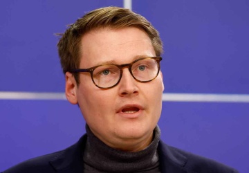 Niemiecki europoseł groził Polakom po wyborze Nawrockiego. Teraz się tłumaczy
