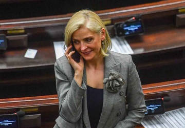 Wrze w koalicji. Joanna Mucha ujawnia SMS od posła PO