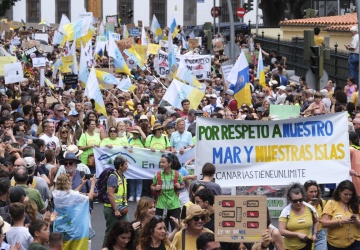 Turyści do domu! - w Hiszpanii trwają masowe protesty