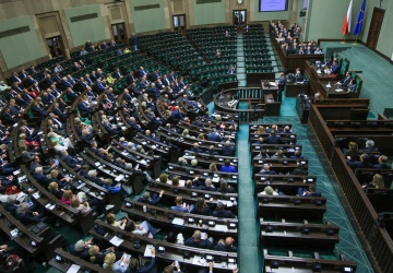 Najnowszy sondaż. Potężny wzrost PiS i Konfederacji