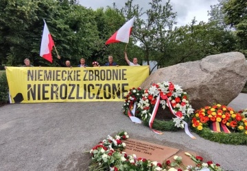 Niemieckie zbrodnie nierozliczone. Protest Polaków podczas odsłonięcia kamienia w Berlinie