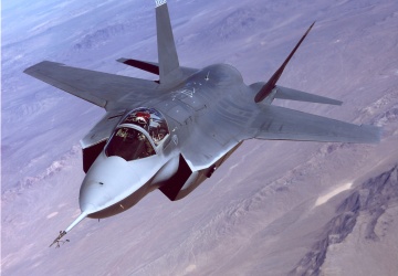 Samoloty  F-35 na polskim niebie. Szczyt NATO w Hadze