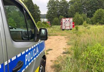 Trwają poszukiwania 3 nastolatków. Znaleziono puste kajaki