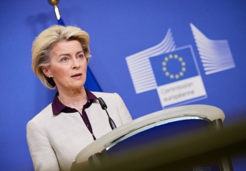 Burza w PE. Wniosek o wotum nieufności dla Ursuli von der Leyen