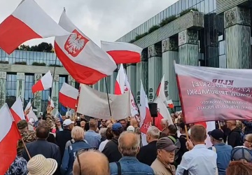 Gorąco pod Sądem Najwyższym. Być może teraz decydują się losy naszej Ojczyzny [WIDEO]