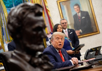 Pokojowe cuda Trumpa