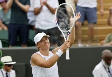 Pewna wygrana Świątek na otwarcie Wimbledonu