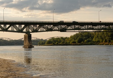 Rekordowo niski poziom wód. Wisła i Narew z historycznymi spadkami