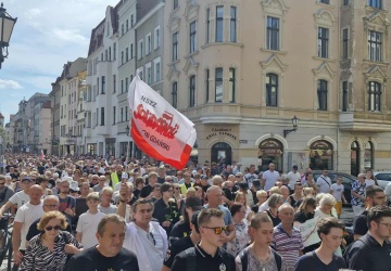 Toruń: Ruszył Marsz Milczenia po zabójstwie 24-letniej Klaudii