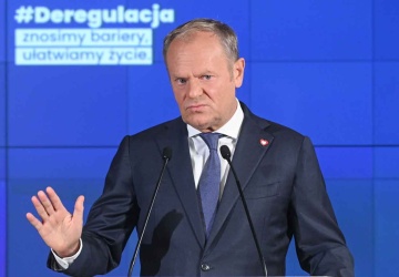 Deklaracja Hołowni. Wymowny wpis Tuska