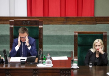 Rekonstrukcja rządu przesunięta, bo Hołownia wyjechał na urlop? Nieoficjalne ustalenia