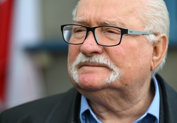 Strasznie boli. Lech Wałęsa przerwał milczenie po przebytej operacji