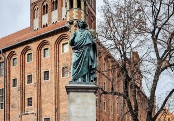 Rząd chce zlikwidować Akademię Kopernikańską i Szkołę Główną Mikołaja Kopernika