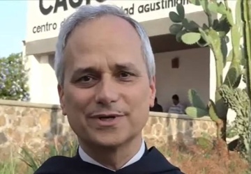 [reportaż] Dlaczego el padre Roberto świętował urodziny 15 razy w jednym roku?