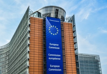 UE przyjęła 18. pakiet sankcji wobec Rosji. Najsurowsze restrykcje od początku wojny