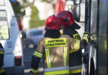 Pożar hotelu w Wiśle. Strażacy walczą z ogniem