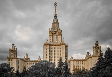 Moskwa zwiesza loty. Ukraińskie drony atakują czwartą noc z rzędu 