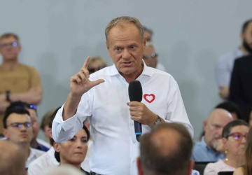 Tusk zmienia zdanie ws. wyborów. Silni Razem niezadowoleni