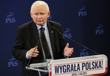Kaczyński: Musimy stworzyć konstytucję, której nikt nie wywróci jednym palcem