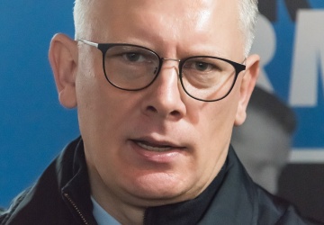 Prof. Cenckiewicz: Przyjmuję warunki wojny!. KPRM wniósł  o kasację ws. poświadczenia bezpieczeństwa przyszłego szefa BBN