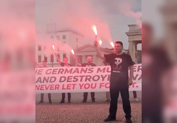 Mentzen w Berlinie oddał hołd Powstańcom. Policja wszczęła śledztwo