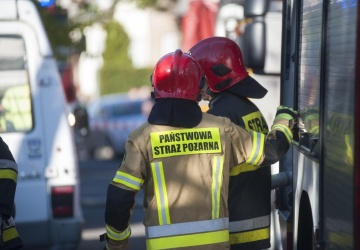 Zatrucie w hali produkcyjnej na Śląsku. Pracownicy tracili przytomność