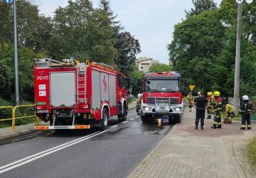 Płonie szkoła w Zielonej Górze. W akcji 9 zastępów straży pożarnej