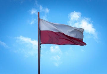 Niemiec znieważył polskie flagi na granicy. Usłyszał zarzuty