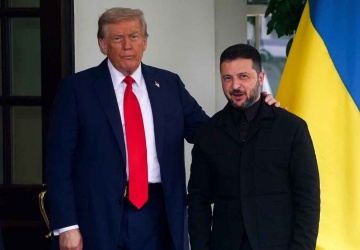 Trump: Będziemy omawiać z Zełenskim ochronę podobną do Artykułu 5